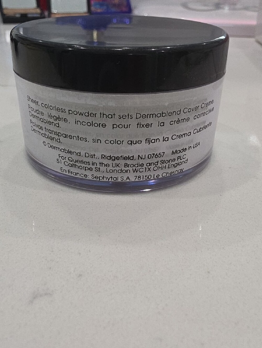 Dermablend Translucent Setting Powder - Picture 2 of 7